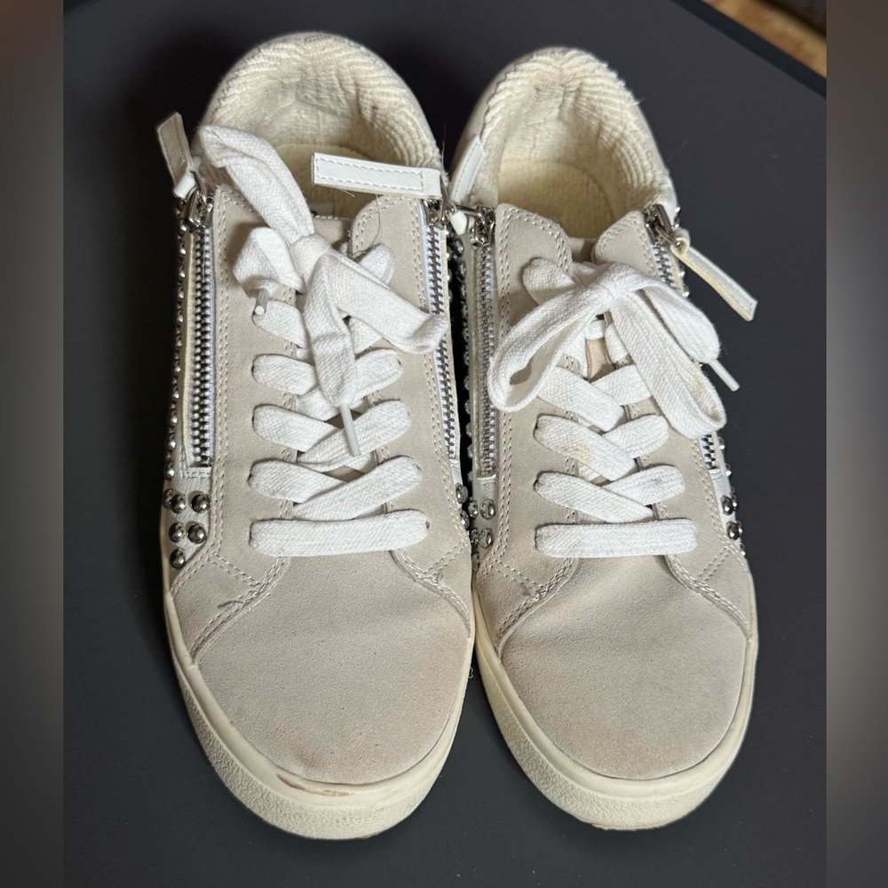 Cream Studded‎ Low-Top Sneakers with Suede Finish - Picture 3 of 9